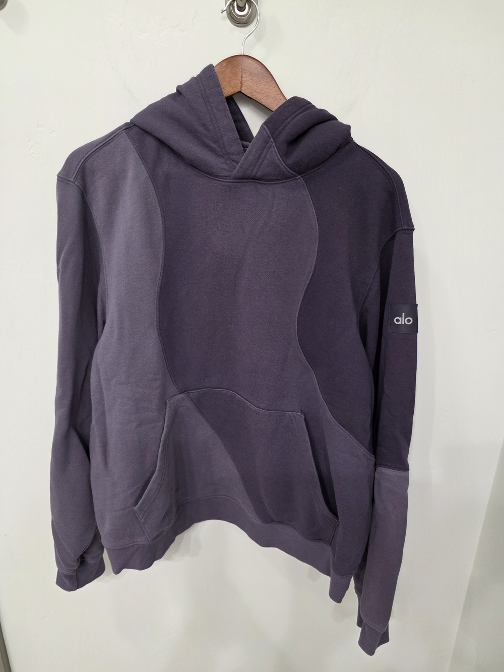 Alo Making Waves Hoodie In Italian Plum Purple Size M **FLAW